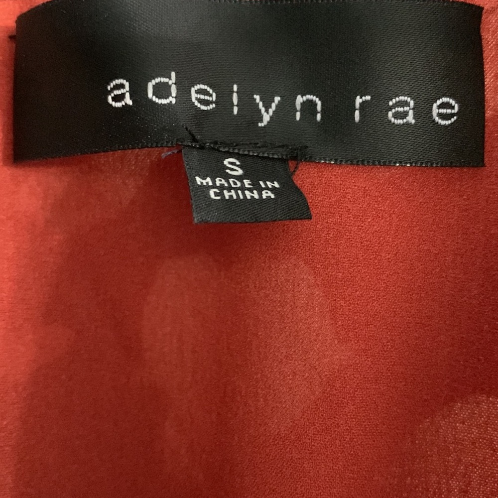 Adelyn Rae dress - Picture 2 of 4